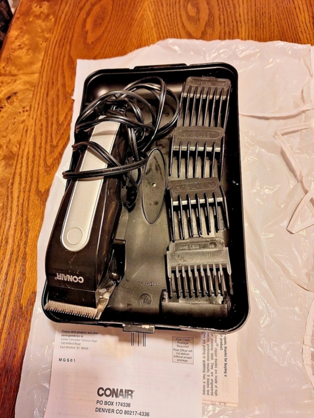Conair Hair Clipper Kit Black  With Disposable Salon Cape